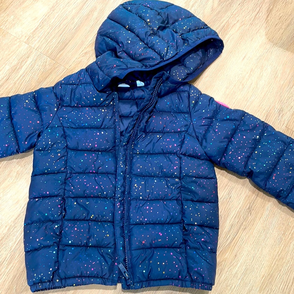 Baby Gap Sparkly Puffer Jacket in size 5.
